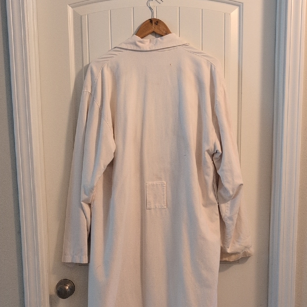 Conrad Washington DC Cream Robe - Picture 7 of 8